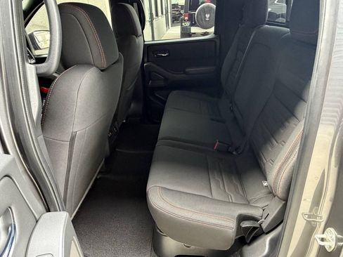Used 2023 Nissan Frontier PRO-4X w/ Pro Convenience Package AWD/4WD image 20