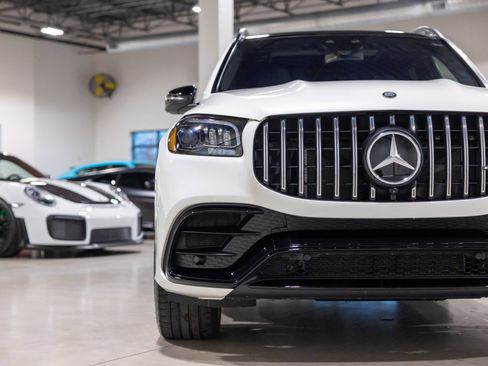 Used 2024 Mercedes-Benz GLS 63 AMG 4MATIC image 21