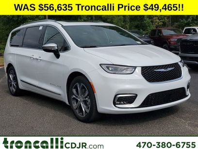 New 2026 Chrysler Pacifica Pinnacle