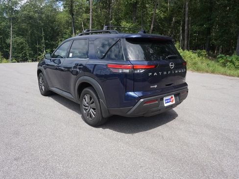Used 2022 Nissan Pathfinder SV FWD image 22