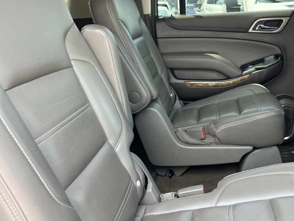 Used 2017 GMC Yukon XL Denali w/ Open Road Package AWD/4WD image 28