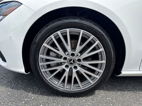 Used 2025 Mercedes-Benz CLA 250 4MATIC image 9