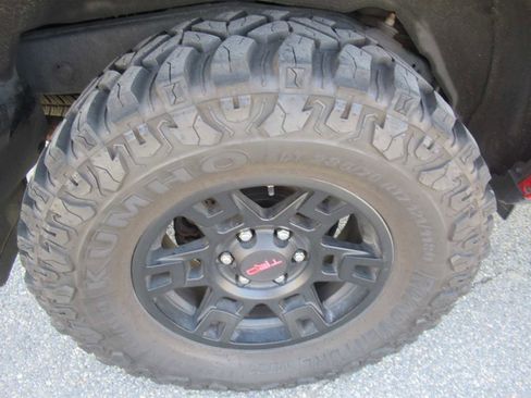 Used 2016 Toyota 4Runner Trail Premium image 9