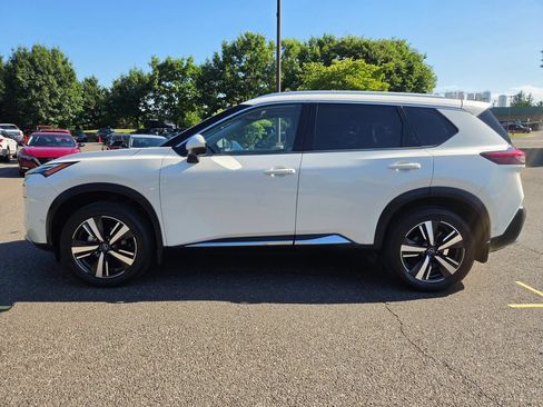 Used 2022 Nissan Rogue Platinum w/ Head-Up Display Package AWD/4WD image 4