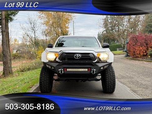 Used 2012 Toyota Tacoma PreRunner w/ SR5 Pkg image 2