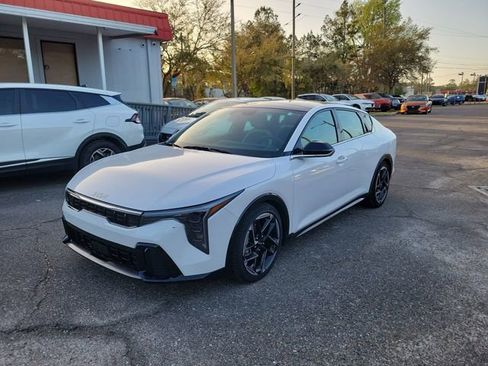 Used 2025 Kia K4 GT-Line w/ GT-Line Premium Package image 4