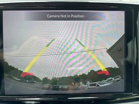 Used 2023 Chrysler Pacifica Touring-L FWD image 26