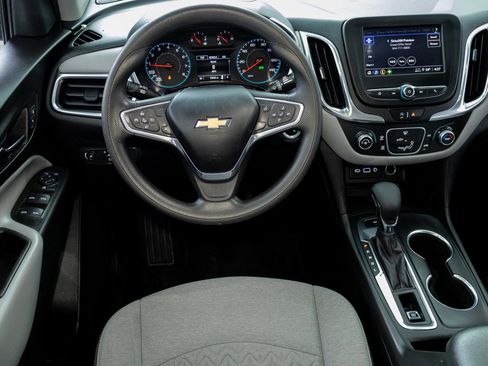 Certified 2022 Chevrolet Equinox LS AWD/4WD image 13