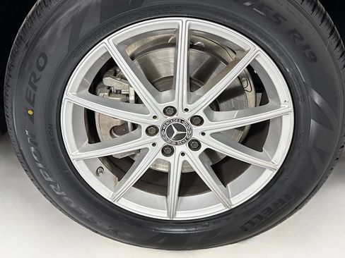 Certified 2024 Mercedes-Benz GLE 350 4MATIC image 32
