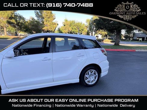 Used 2005 Toyota Matrix XR FWD image 6