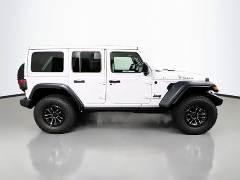 Used 2026 Jeep Wrangler Unlimited Sport AWD/4WD image 3