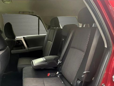 Used 2011 Toyota 4Runner SR5 w/ Convenience Pkg image 21