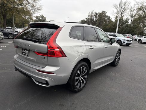 Certified 2025 Volvo XC60 B5 Plus w/ Climate Package image 10