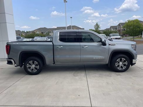 Used 2025 GMC Sierra 1500 SLT AWD/4WD image 6