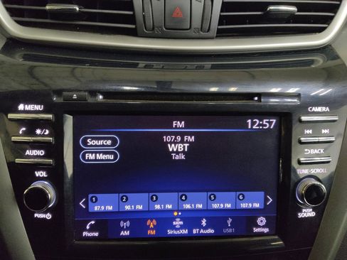 Used 2019 Nissan Murano S AWD/4WD image 25