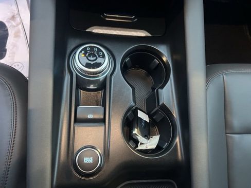 Used 2025 Ford Explorer Active w/ Active Comfort Package image 32