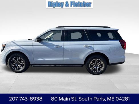 Used 2025 Ford Expedition Active AWD/4WD image 7