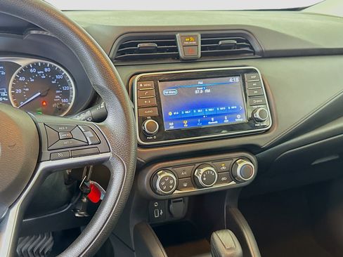 Used 2022 Nissan Versa S w/ Trunk Package image 18