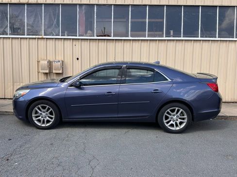Used 2014 Chevrolet Malibu LT w/ Power Convenience Package image 3