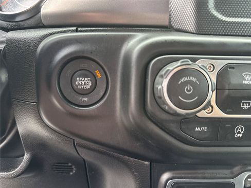 Used 2022 Jeep Wrangler Unlimited Sport AWD/4WD image 25