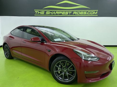 Used 2018 Tesla Model 3 Long Range image 1