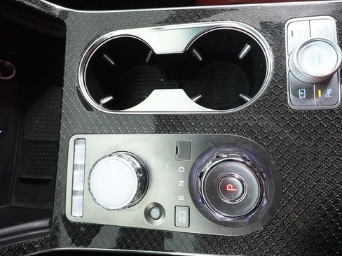 Used 2025 Genesis GV80 3.5T e-SC AWD/4WD image 19