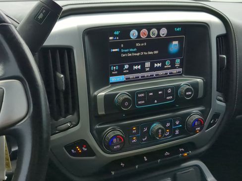 Used 2018 GMC Sierra 1500 SLE w/ SLE Value Package image 33