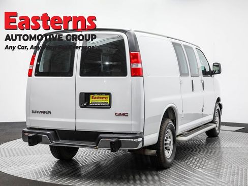 Used 2020 GMC Savana 2500 w/ Driver Convenience Package RWD image 5