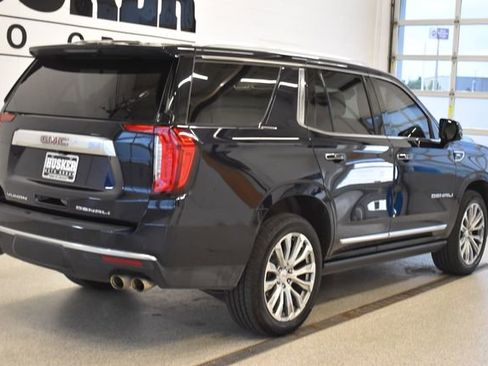 Used 2022 GMC Yukon Denali AWD/4WD image 4
