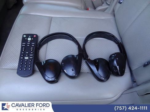 Used 2010 Ford Expedition EL Limited image 12