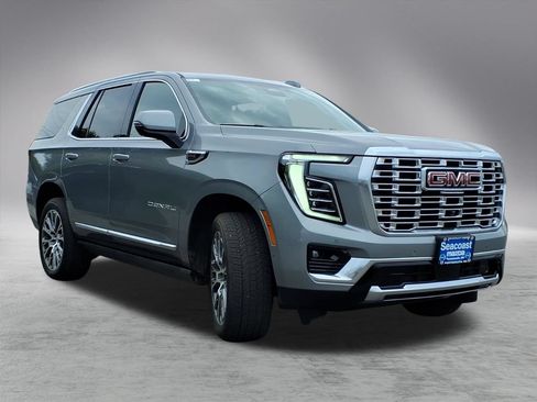 Used 2026 GMC Yukon Denali w/ Sun & Power Step Package AWD/4WD image 6
