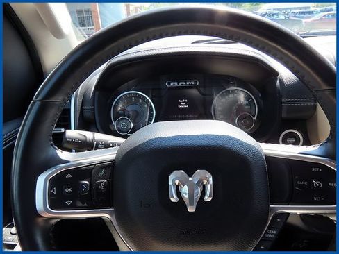 Used 2022 RAM 1500 Laramie AWD/4WD image 16