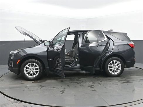 Used 2022 Chevrolet Equinox LT image 55