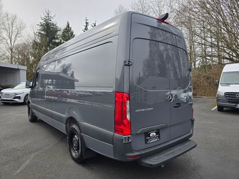 New 2025 Mercedes-Benz Sprinter 2500 image 4