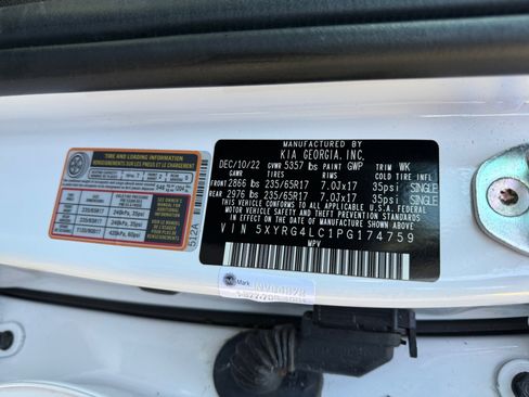 Used 2023 Kia Sorento LX image 27