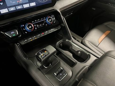 Used 2023 GMC Sierra 1500 AT4 w/ Technology Package image 41