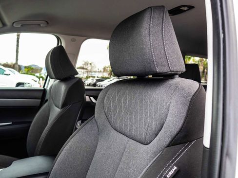 Used 2021 Hyundai Palisade SE w/ Winter Package image 16