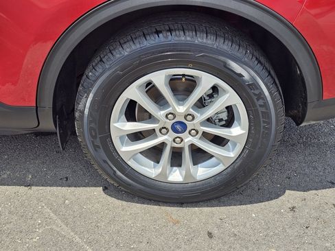 Used 2021 Ford Escape SE image 10