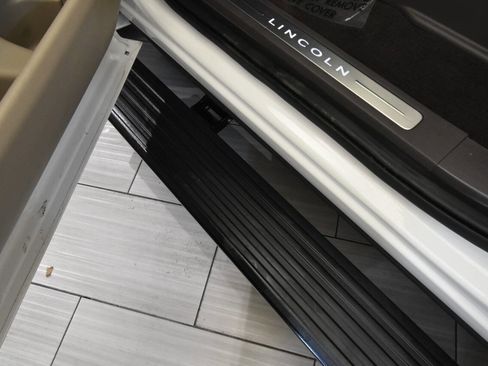 Used 2022 Lincoln Navigator Reserve image 14