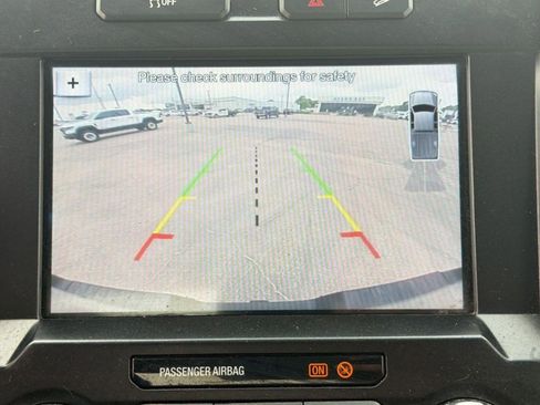 Used 2017 Ford F250 XLT w/ XLT Premium Package AWD/4WD image 23