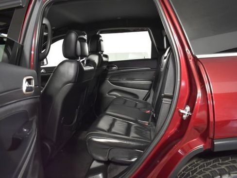 Used 2017 Jeep Grand Cherokee Limited RWD image 24