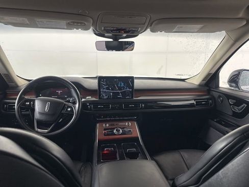 Used 2022 Lincoln Aviator Reserve image 10