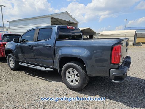 Used 2020 Chevrolet Colorado W/T w/ WT Convenience Package RWD image 9