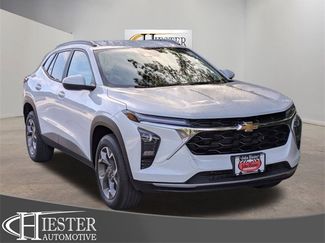 New 2025 Chevrolet Trax LT w/ Driver Confidence Package image 1