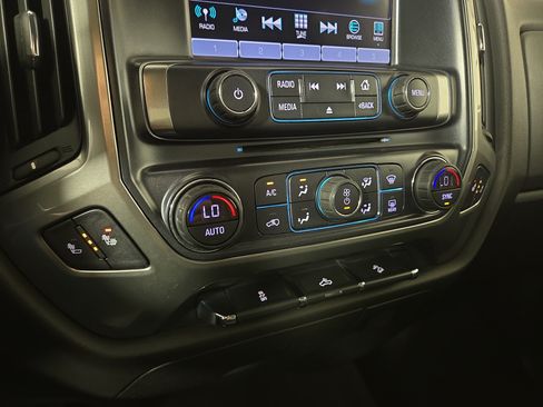 Certified 2018 Chevrolet Silverado 1500 LT w/ Rally 2 Edition AWD/4WD image 27