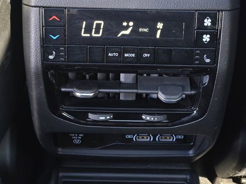 Certified 2024 Jeep Grand Cherokee L Limited image 18