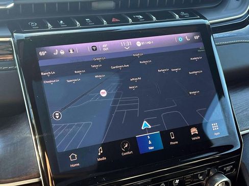 Used 2022 Jeep Grand Cherokee Overland w/ Luxury Tech Group IV image 32