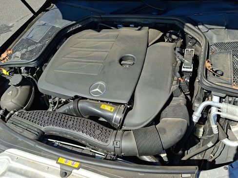 Used 2022 Mercedes-Benz C 300 4MATIC Coupe image 29