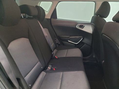 Used 2023 Kia Soul LX image 19