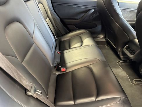 Used 2018 Tesla Model 3 Long Range AWD/4WD image 8
